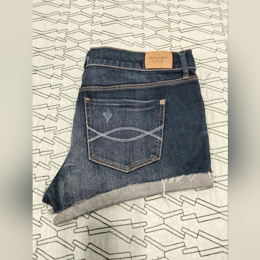 Abercrombie and Fitch size 12 jean shorts - Picture 12 of 12